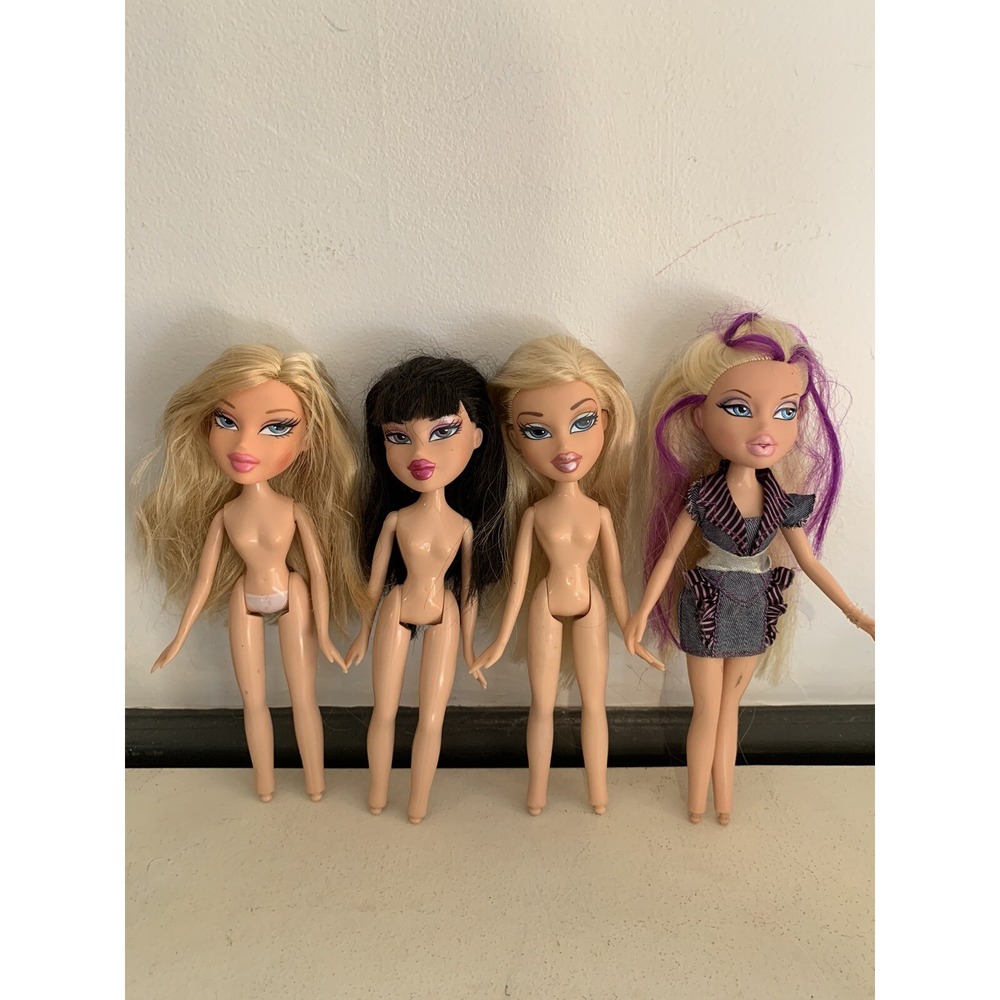 Bratz Doll Lot Of 4 Dolls Cloe‎ And Jade